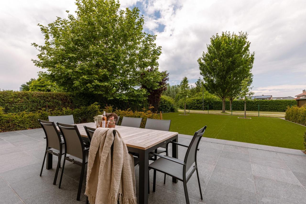 Fantastic Family Villa With Beautiful Garden Ostende Kültér fotó