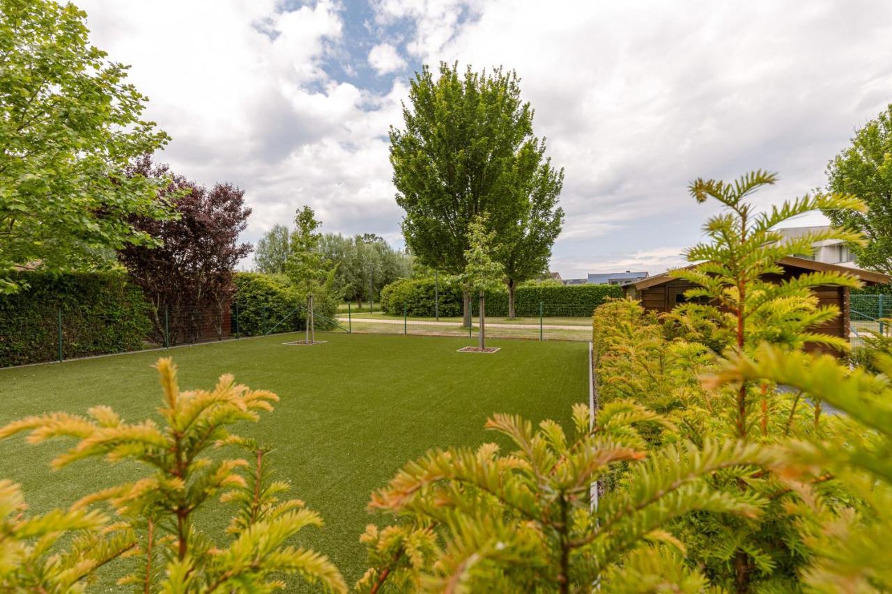 Fantastic Family Villa With Beautiful Garden Ostende Kültér fotó